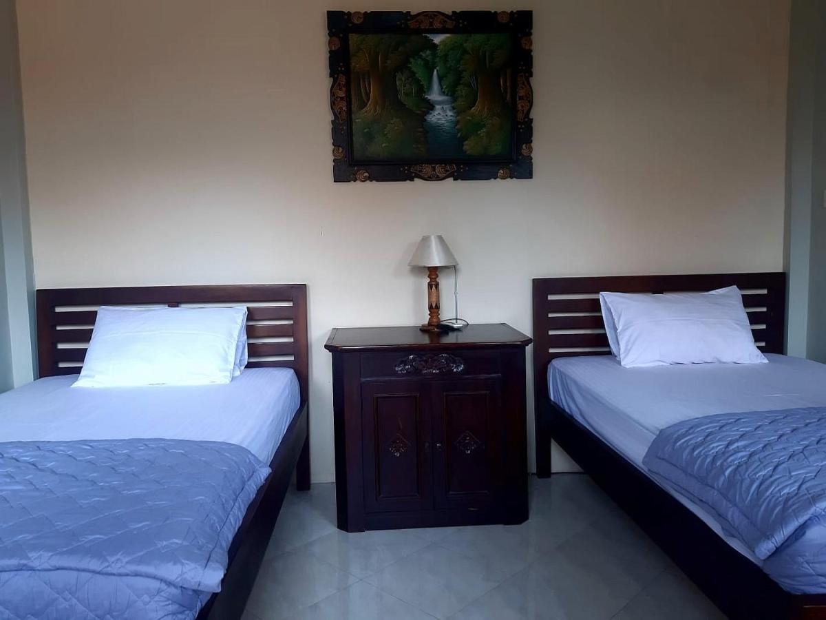 The Reinhold Guesthouse Bali Kerobokan Exterior foto