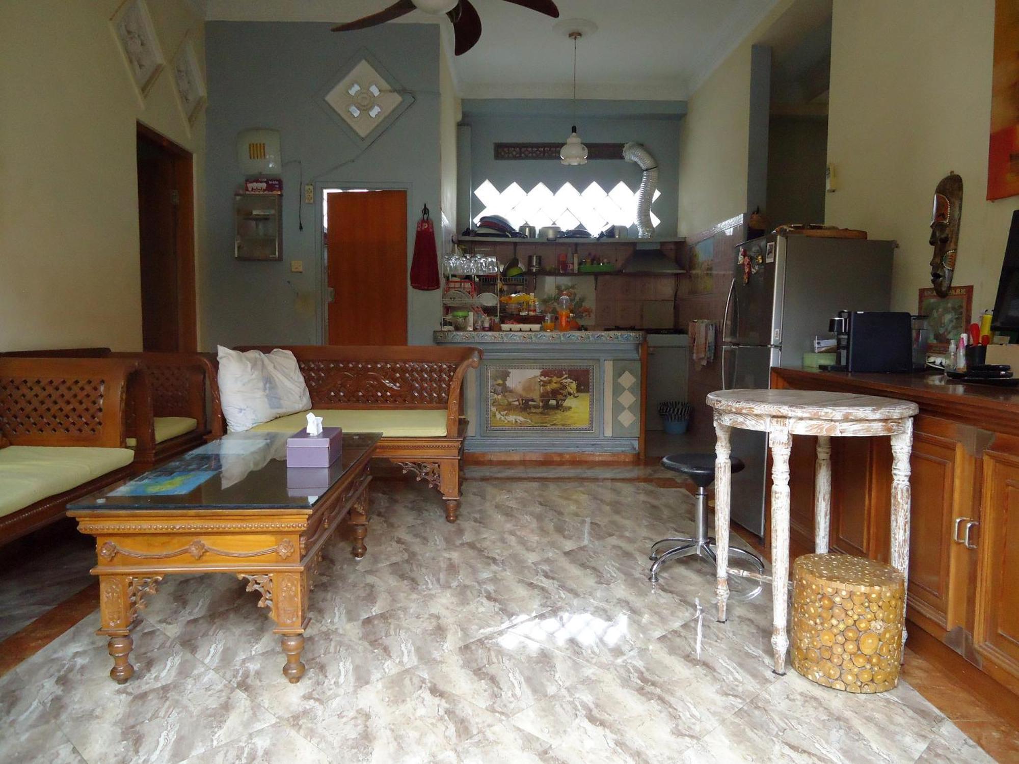 The Reinhold Guesthouse Bali Kerobokan Exterior foto